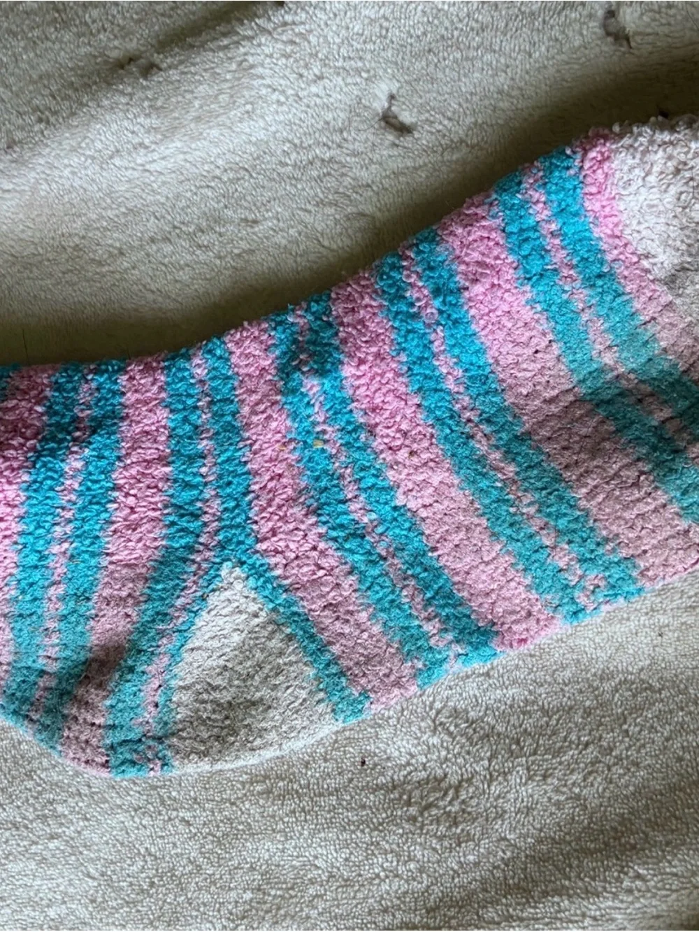1 Pair Cozy Fuzzy Super Soft Winter Stripe Solid Slipper Socks